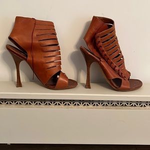 Manolo Blahnik Leather Lace Up Sandals size 38.5